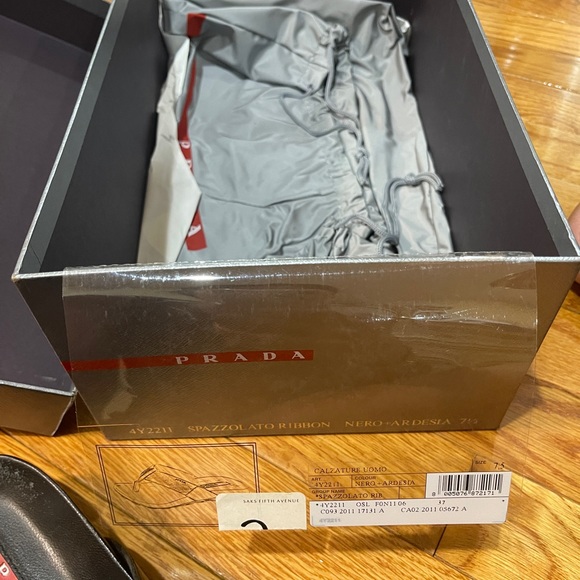 Prada Men's 4Y2211 OSL F0N11 Nylon Sandals - Picture 2 of 7